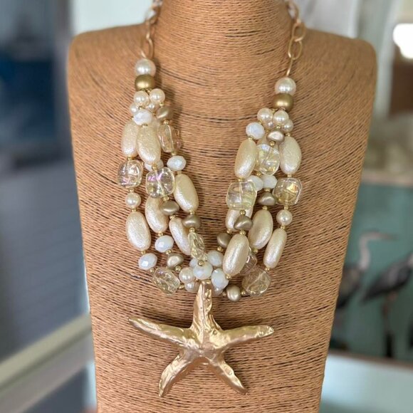 Textured Gold Plated Starfish Pendant Pearl Pebble Beaded Layered Necklace NEW - Picture 2 of 4
